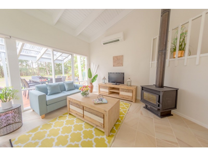 245 Annetts Parade, Mossy Point NSW 2537
