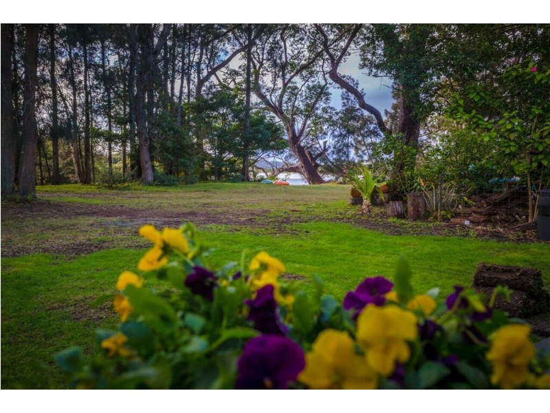 245 Annetts Parade, Mossy Point NSW 2537