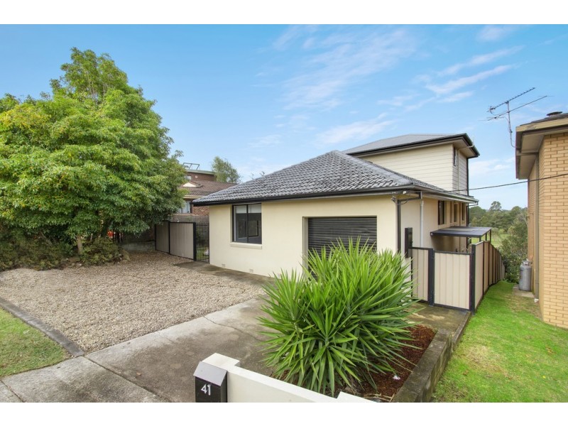 41 Bavarde Avenue, Batemans Bay NSW 2536