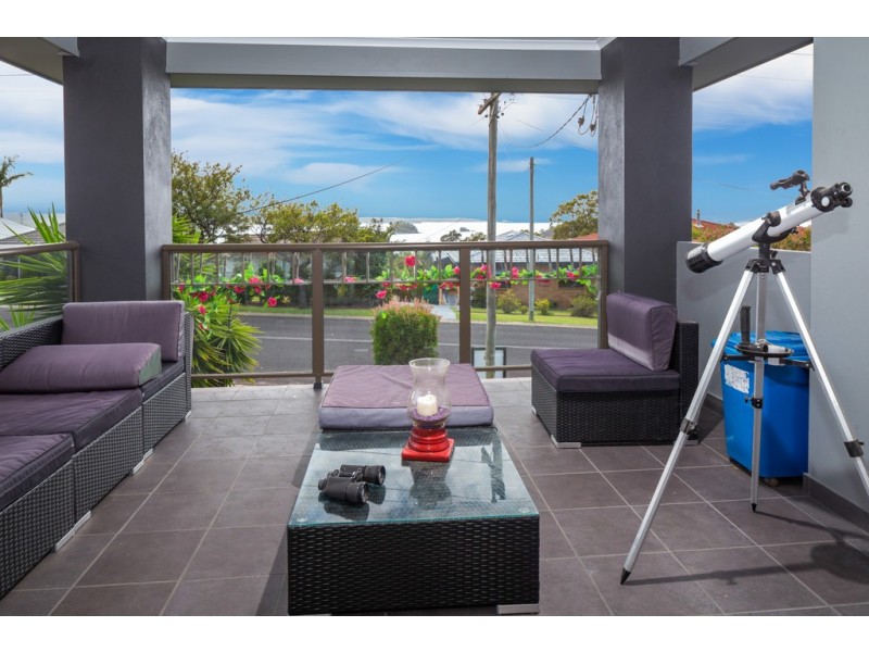 16 Calga Crescent, Catalina NSW 2536