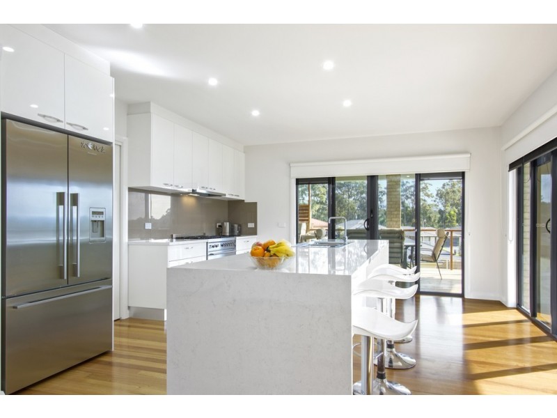 3 Hunter Place, Sunshine Bay NSW 2536