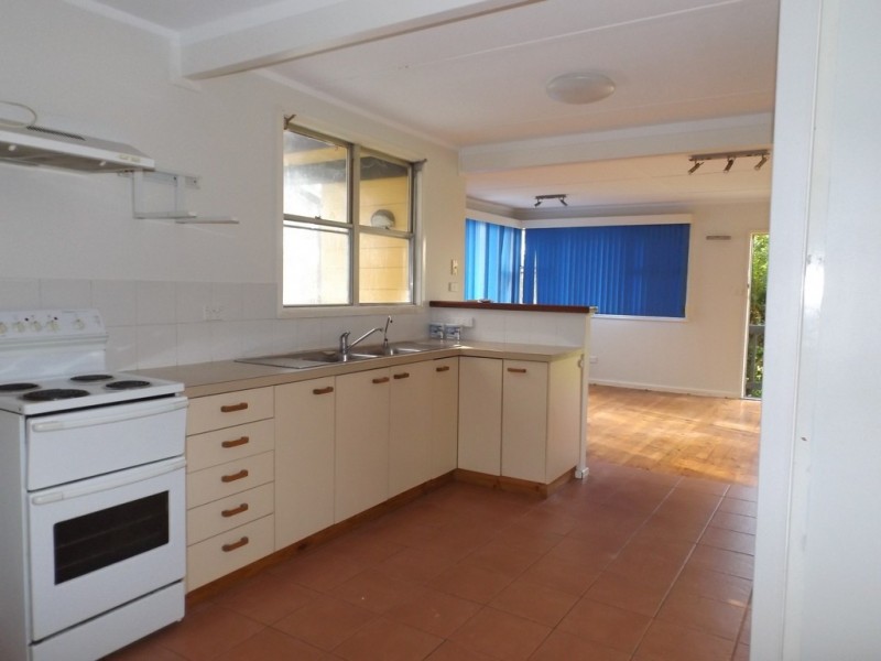 18 Yugura Street, Malua Bay NSW 2536