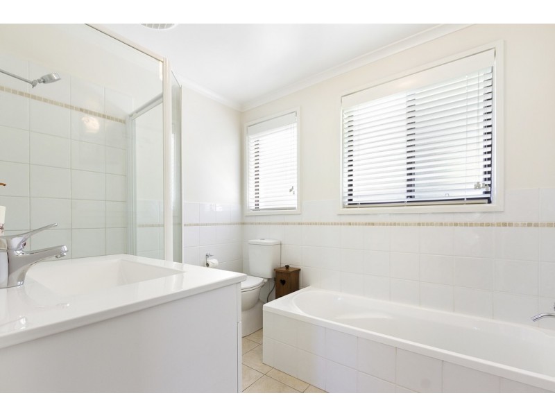 31 Flinders Way, Surf Beach NSW 2536