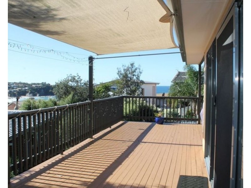 18 Waroo Crescent, Malua Bay NSW 2536