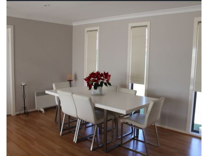 18 Waroo Crescent, Malua Bay NSW 2536