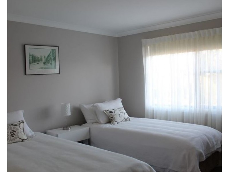 18 Waroo Crescent, Malua Bay NSW 2536