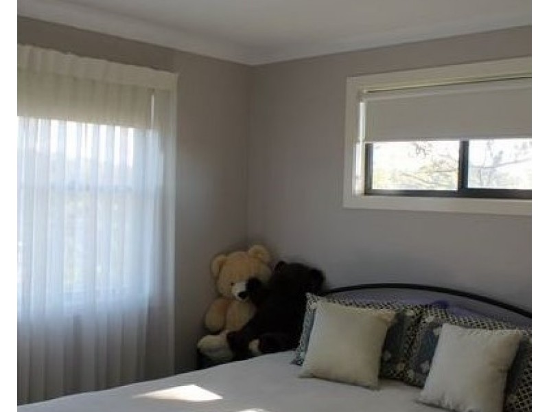 18 Waroo Crescent, Malua Bay NSW 2536