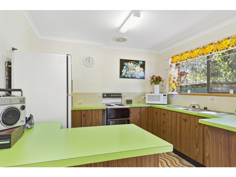 25 Cook Avenue, Surf Beach NSW 2536