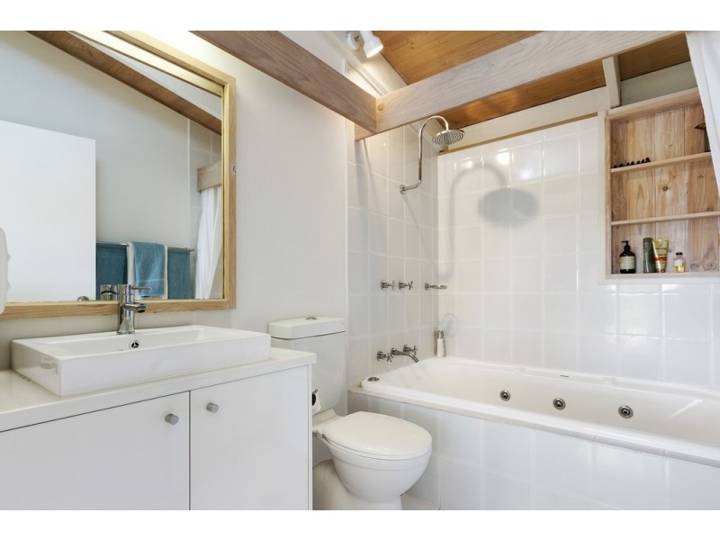 2 Ingram Place, Broulee NSW 2537