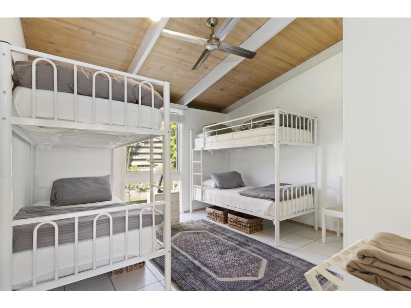 2 Ingram Place, Broulee NSW 2537