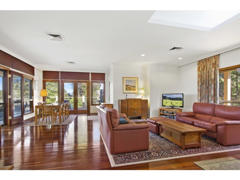 7 Barlings Drive, Tomakin NSW 2537