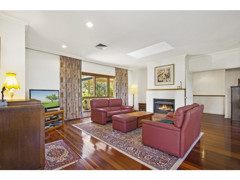 7 Barlings Drive, Tomakin NSW 2537