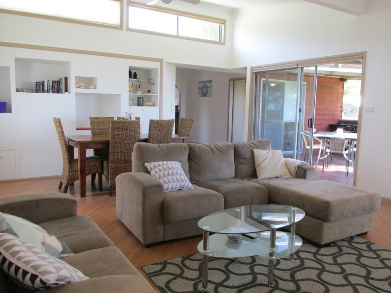 16 Tallawang Ave, Malua Bay NSW 2536