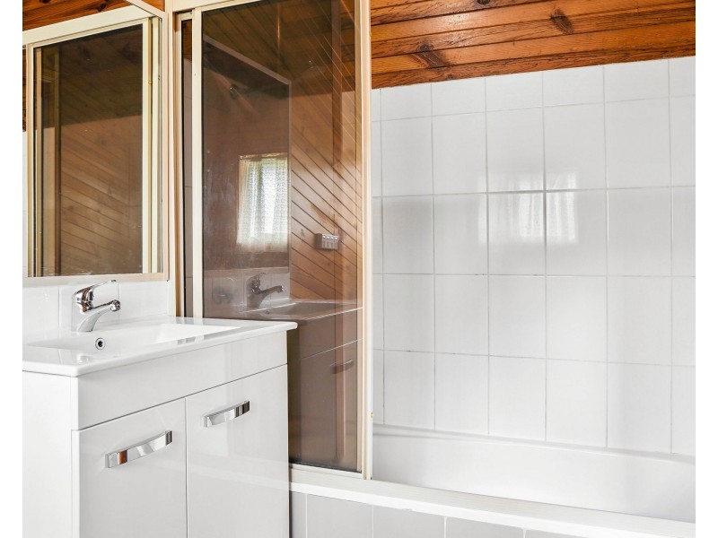 14 Irene Ave, Batehaven NSW 2536