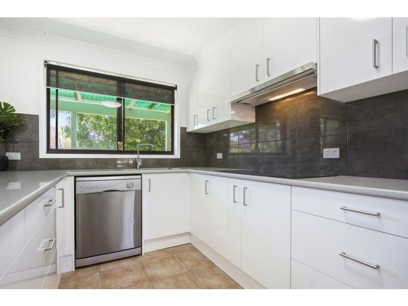 64 Eric Fenning Drive, Surf Beach NSW 2536