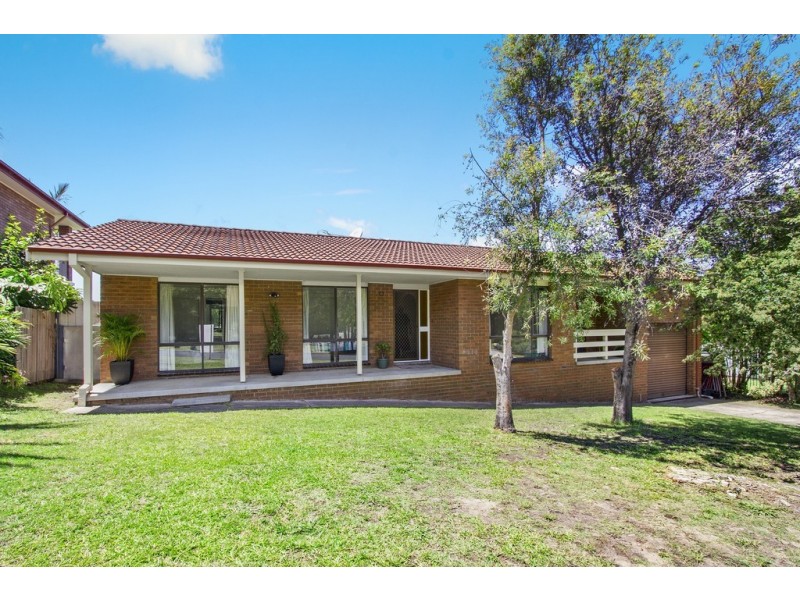 64 Eric Fenning Drive, Surf Beach NSW 2536
