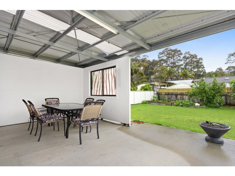 8 Clare Crescent, Batehaven NSW 2536