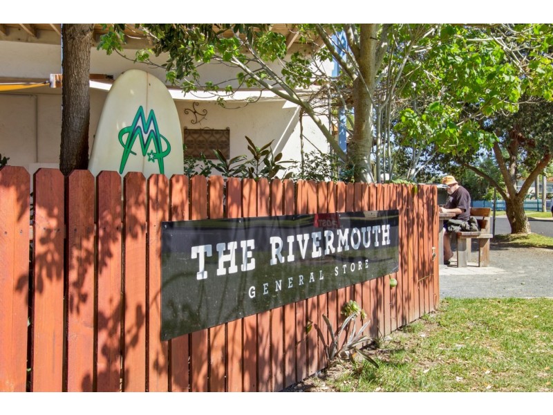 11 Beachside Boulevard, Tomakin NSW 2537