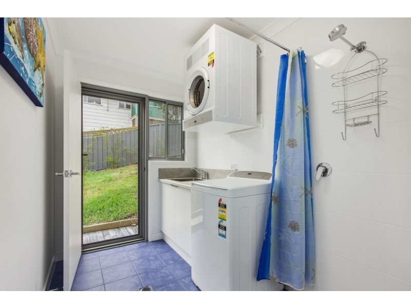 32 Dell Parade, Moruya Heads NSW 2537