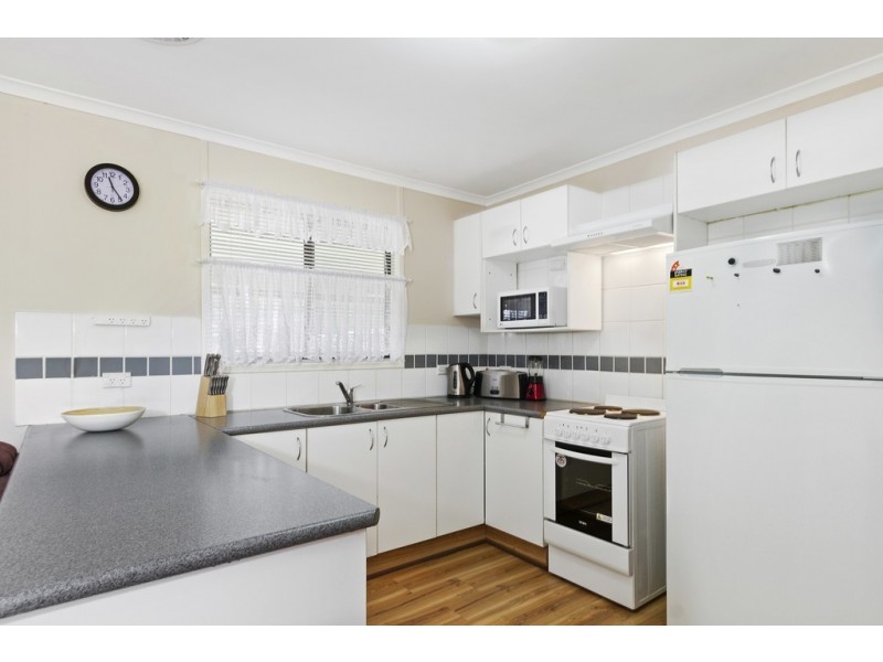 12 Clare Crescent, Batehaven NSW 2536