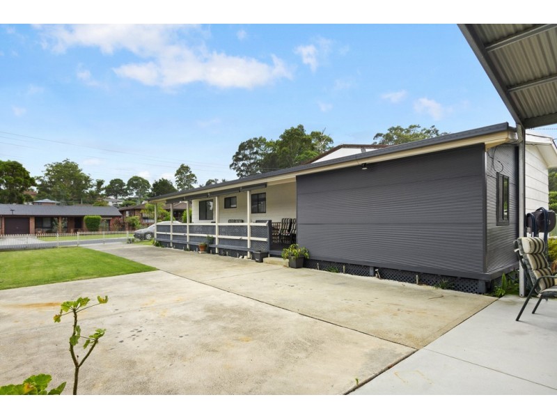 12 Clare Crescent, Batehaven NSW 2536