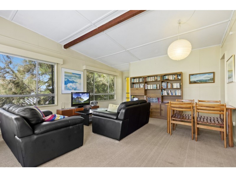 95 Coronation Drive, Broulee NSW 2537