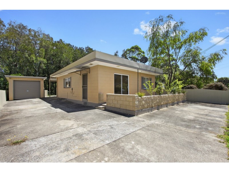64 Edward Road, Batehaven NSW 2536