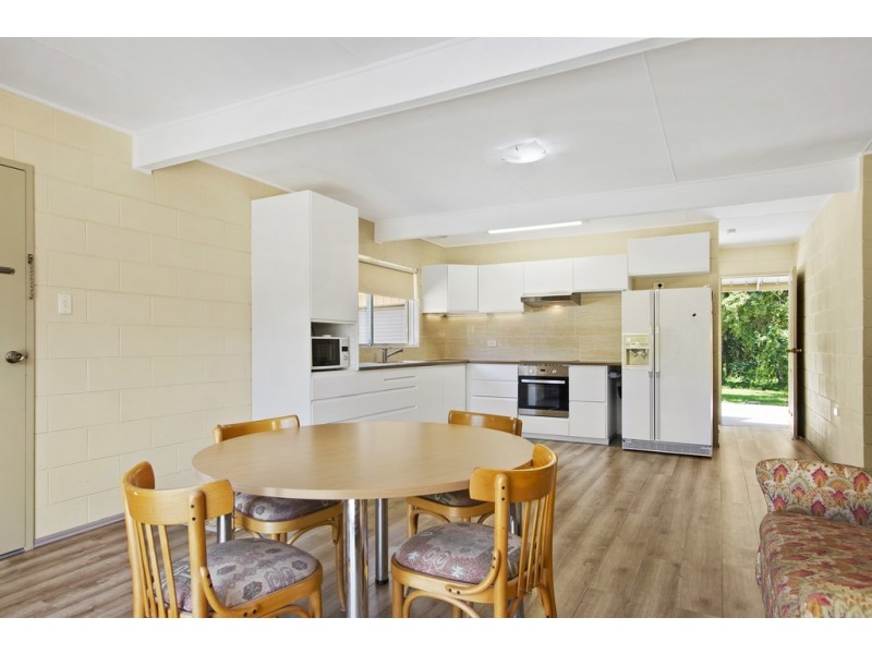 64 Edward Road, Batehaven NSW 2536