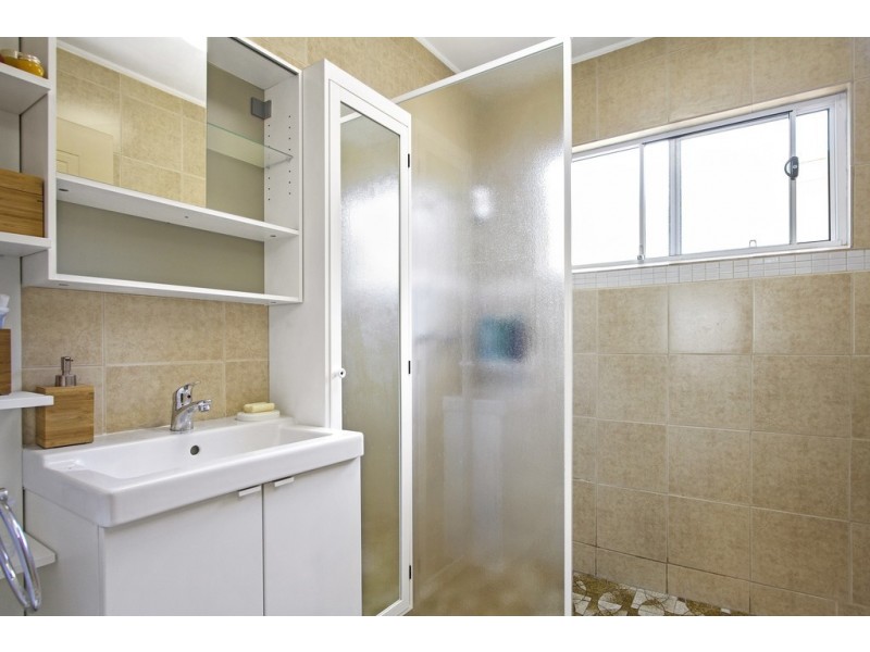 64 Edward Road, Batehaven NSW 2536