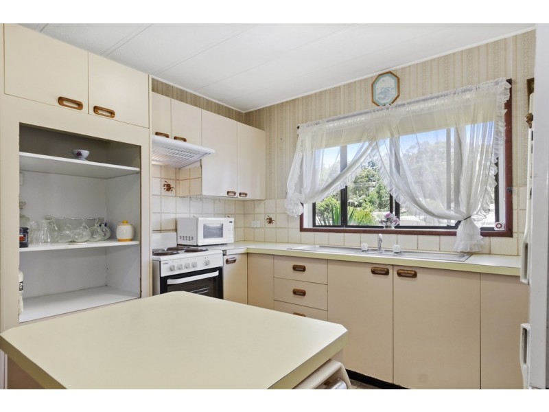 11 Clare Crescent, Batehaven NSW 2536