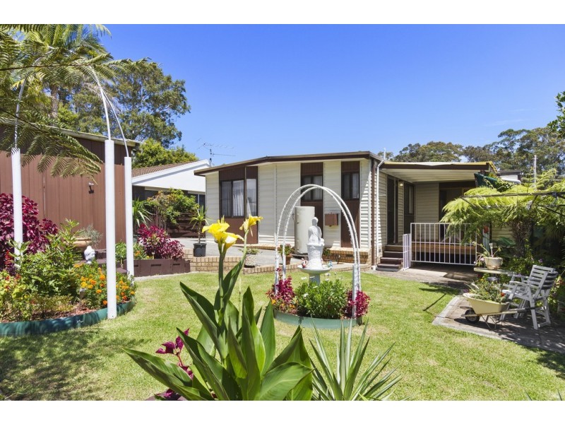 11 Clare Crescent, Batehaven NSW 2536