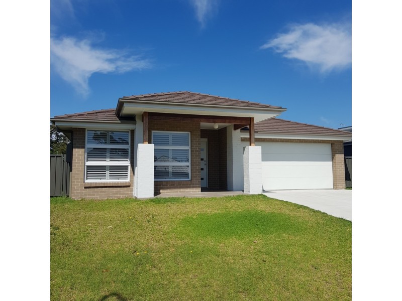 78 Heath Street, Broulee NSW 2537