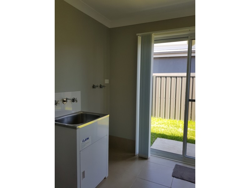 78 Heath Street, Broulee NSW 2537