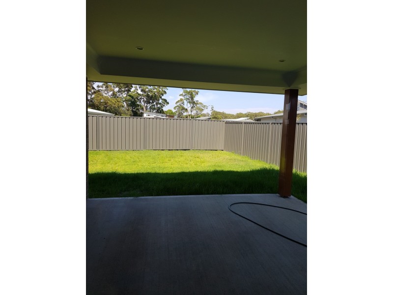 78 Heath Street, Broulee NSW 2537