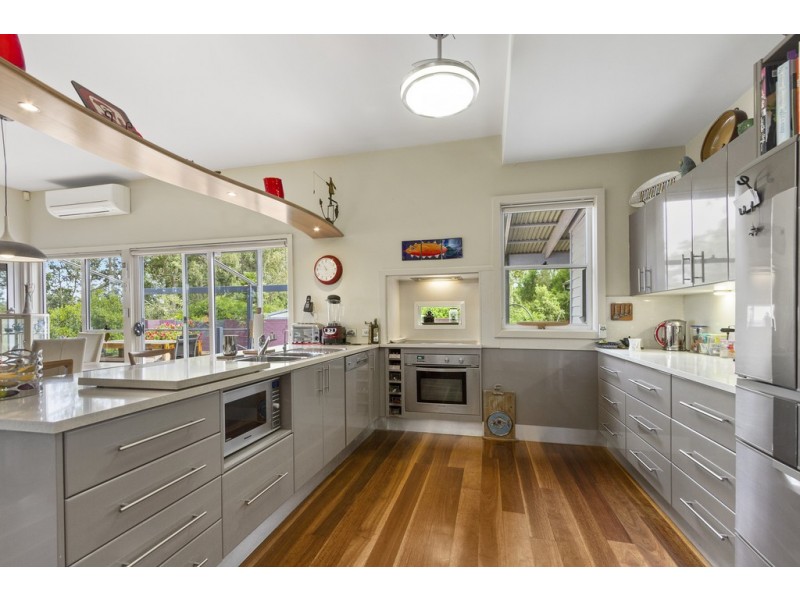 19 Annetts Parade, Mossy Point NSW 2537