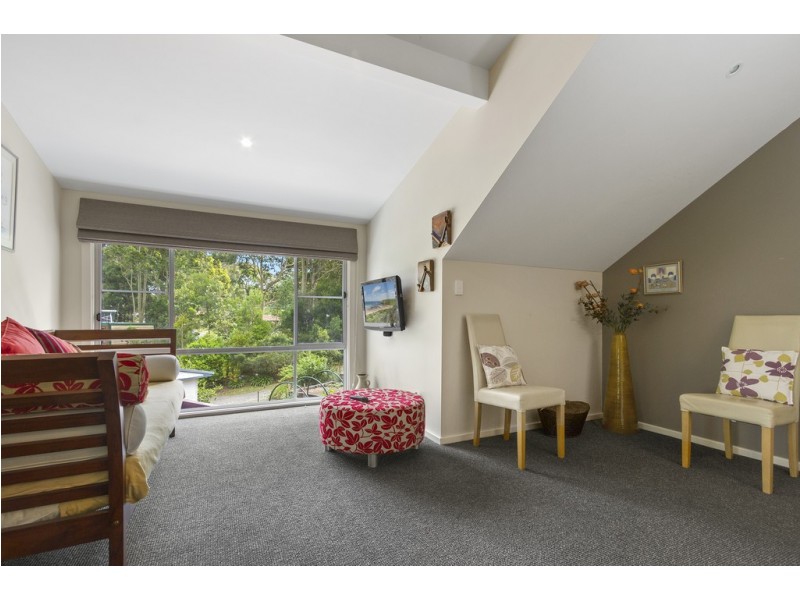 19 Annetts Parade, Mossy Point NSW 2537
