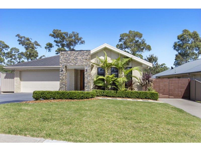 20 Freycinet Drive, Sunshine Bay NSW 2536