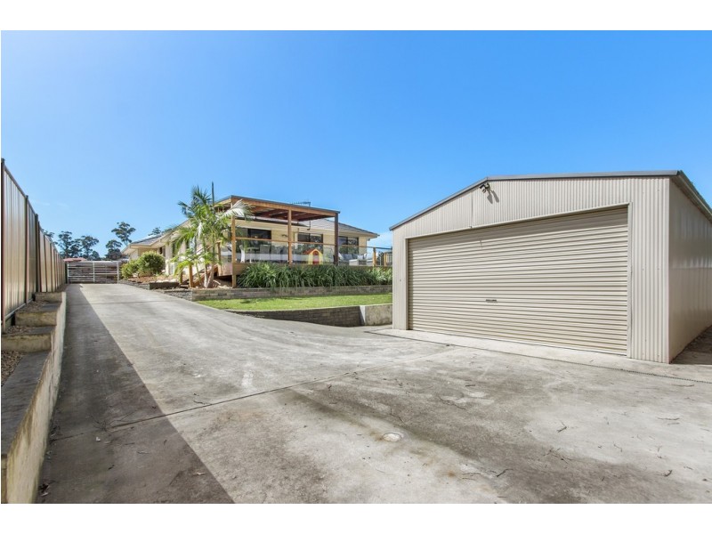 20 Freycinet Drive, Sunshine Bay NSW 2536