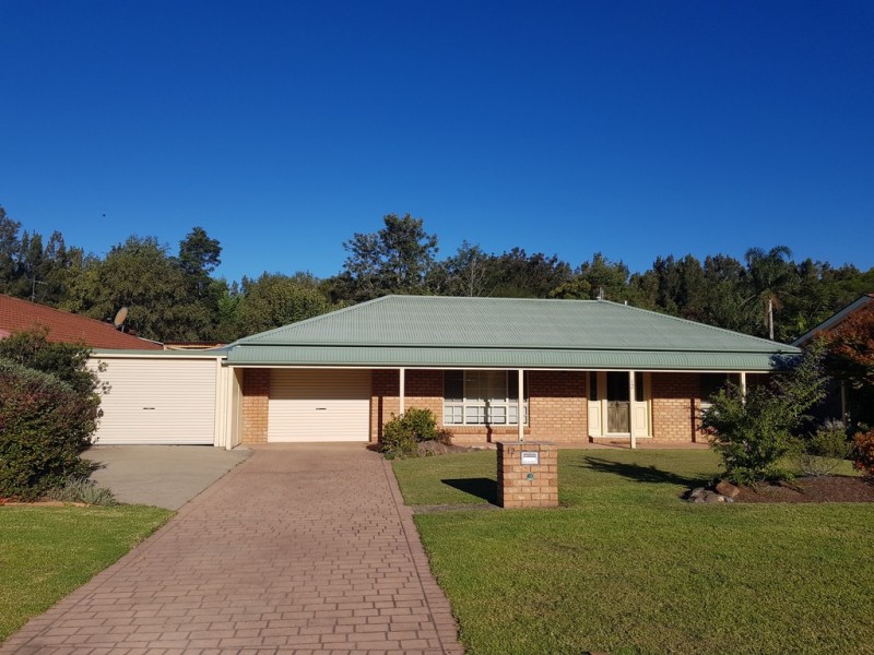 12 Iandra Road, Surfside NSW 2536