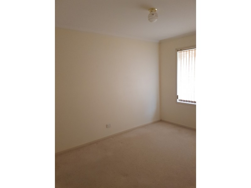 4 Caley Place, Sunshine Bay NSW 2536
