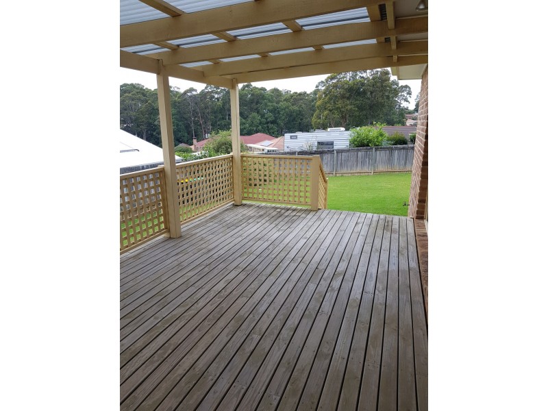 4 Caley Place, Sunshine Bay NSW 2536