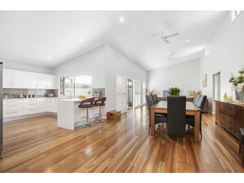 19 Martin Place, Broulee NSW 2537