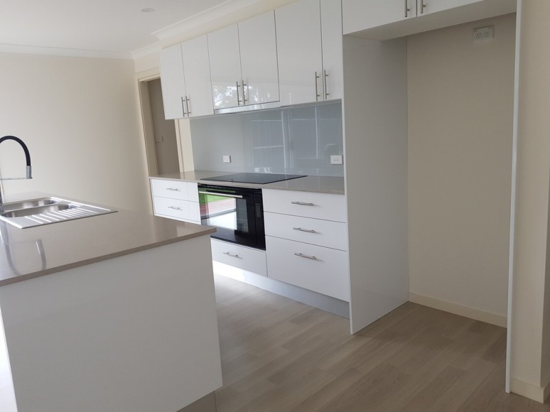 17 Gillan Grove, Broulee NSW 2537