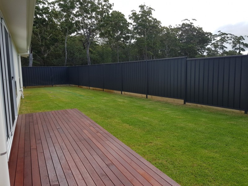 17 Gillan Grove, Broulee NSW 2537