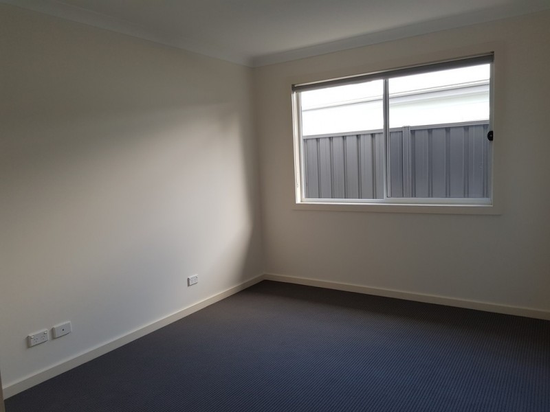 17 Gillan Grove, Broulee NSW 2537