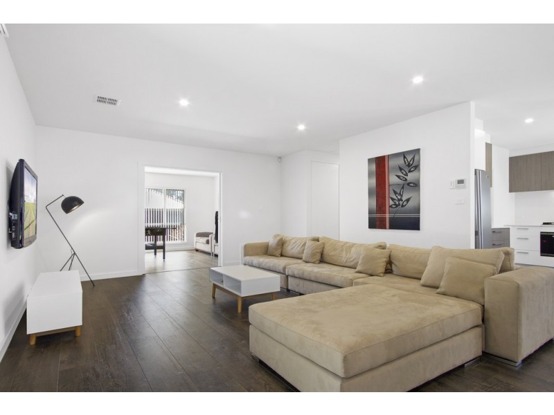 2 Caitlin Crescent, Broulee NSW 2537