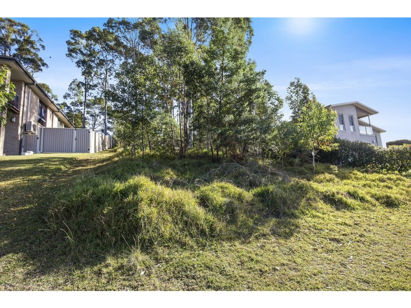 12 Oakwood Way, Catalina NSW 2536