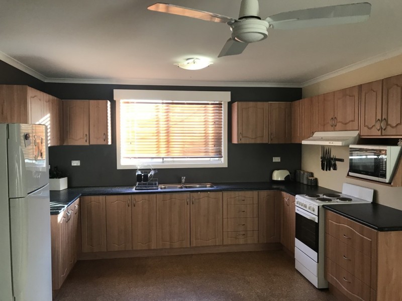 2/16 Berrima Parade, Surfside NSW 2536