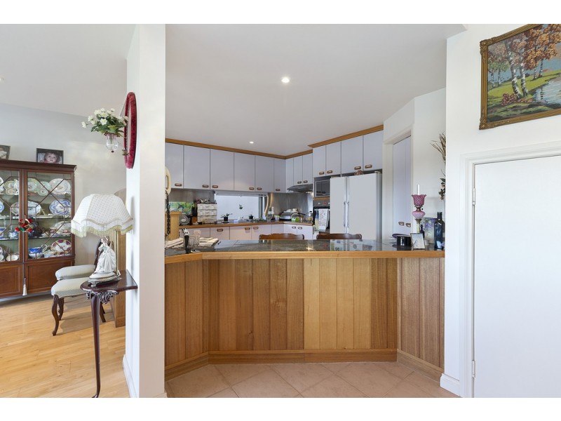 181 Annetts Parade, Mossy Point NSW 2537