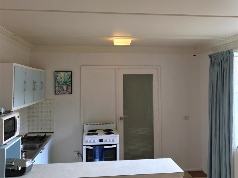 4 Irene Avenue, Batehaven NSW 2536